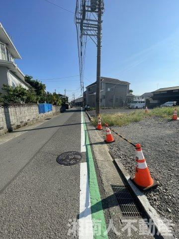 小田原市飯泉　売地の前面道路含む現地写真|2区画まとめてでもご検討下さい