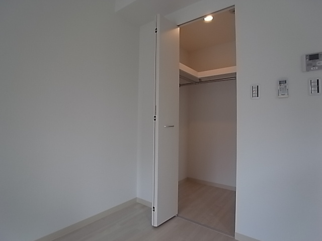 神戸市須磨区車字潰ノ下の賃貸マンションの収納|ウォークインクローゼット