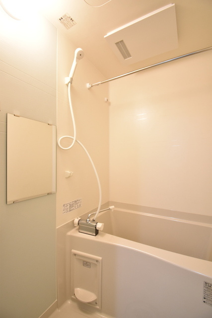 Ｆ　ａｓｅｃｉａ　Ｓｐａｒｔｅ　名古屋市賃貸　仲介手数料無料の浴室