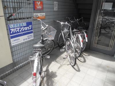 ビバ丸太町の駐車場|駐輪場ナシ