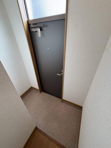 ラペル大塚の玄関