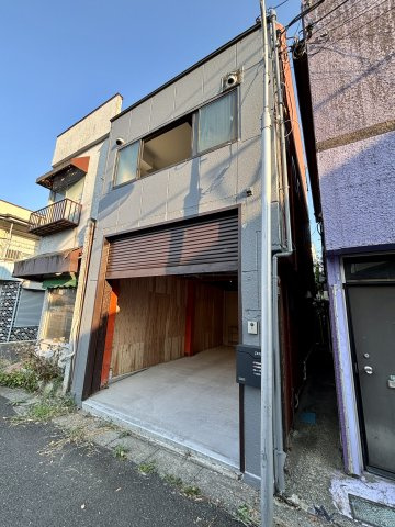 長房町ガレージハウス