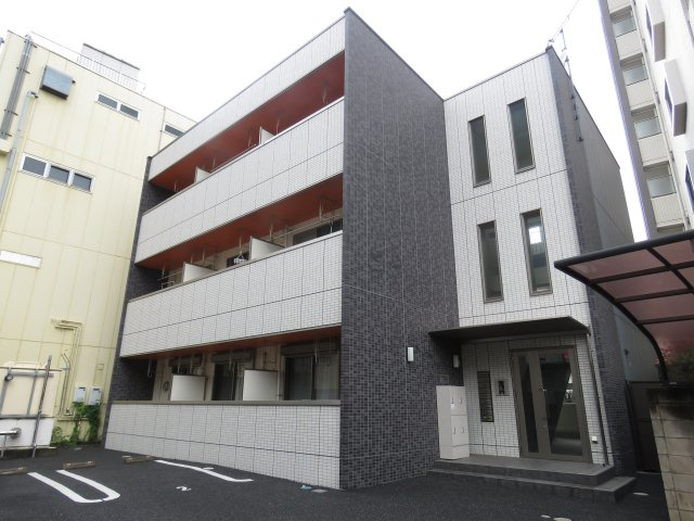 プランドールからももの外観