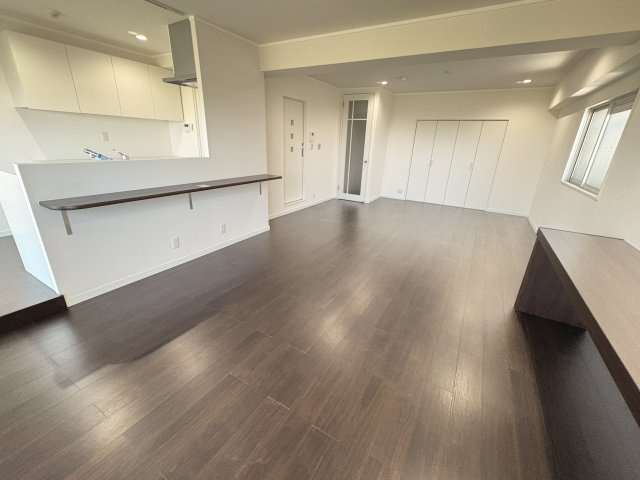 大久保ダイヤハイツの居間・リビング