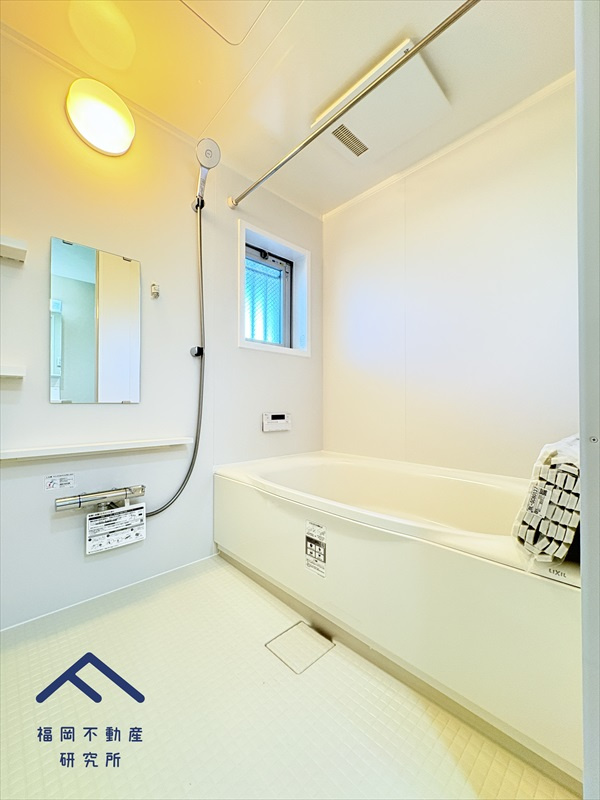 アンピール弥生が丘の浴室