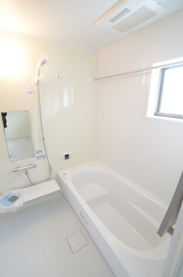 【浴室】 | 海老名市東柏ケ谷5丁目 新築戸建て 全3棟【仲介手数料無料】