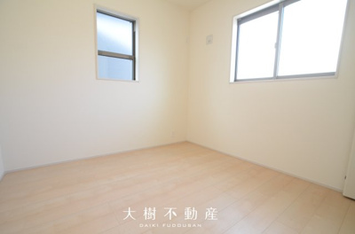 【洋室】 | 海老名市東柏ケ谷5丁目 新築戸建て 全3棟【仲介手数料無料】 | 2階　洋室4（4.5帖）