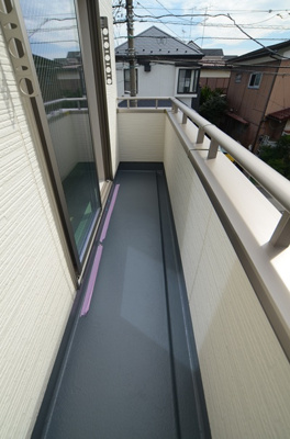【バルコニー】 | 海老名市東柏ケ谷5丁目 新築戸建て 全3棟【仲介手数料無料】