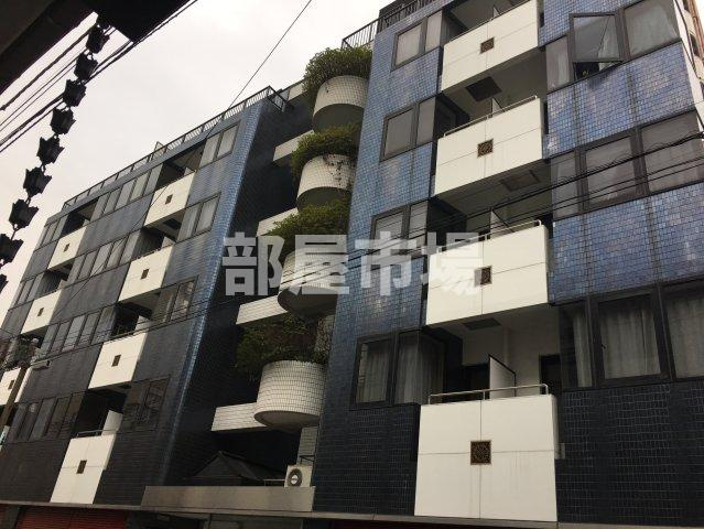 ポセイドン・パティオの外観