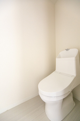 【トイレ】 | ＬＵＭＩＣＩＴＹ月島（ルミシティ月島） | ※写真は同タイプ住戸です。