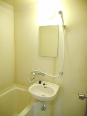 【浴室】 | 宮沢ハイツ | 日々の暮らしに欠かせないお風呂です