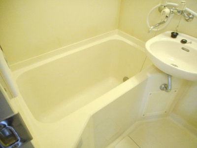 【浴室】 | 宮沢ハイツ | ゆったり過ごせるお風呂です