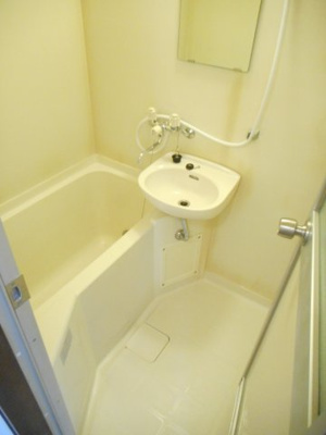 【浴室】 | 宮沢ハイツ | きれいなお風呂です