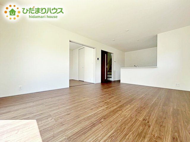 【居間・リビング】 | 笠間駅前1期　新築戸建　6号棟 | 是非一度、ご家族そろってご内覧ください♪