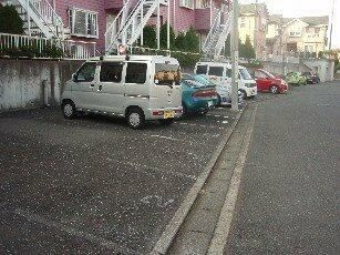 【駐車場】