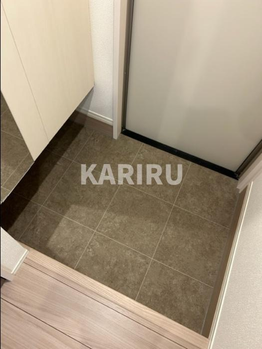 スペチアーレ巽中　C棟の玄関