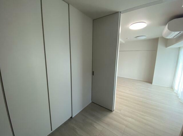 クレストコート上野の寝室