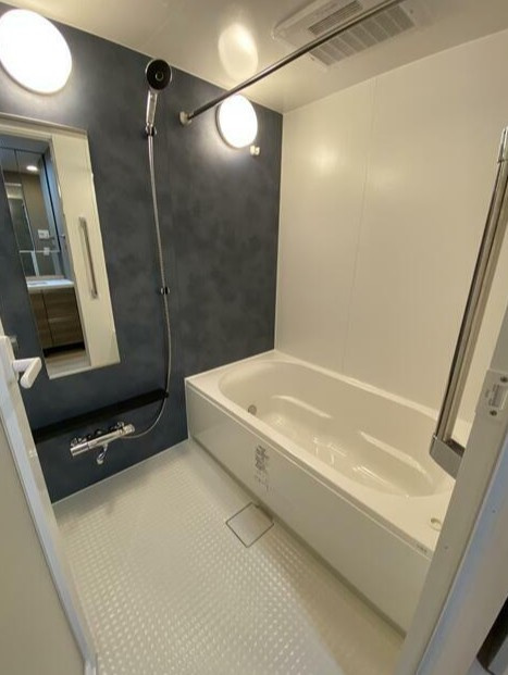 クレストコート上野の浴室