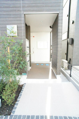 【エントランス】 | リブリシャルマンパル