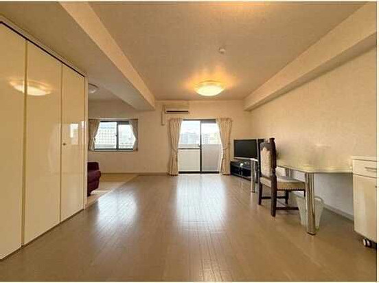 【居間・リビング】