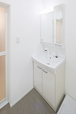 ウィクトーリアの独立洗面台|シャンプードレッサー