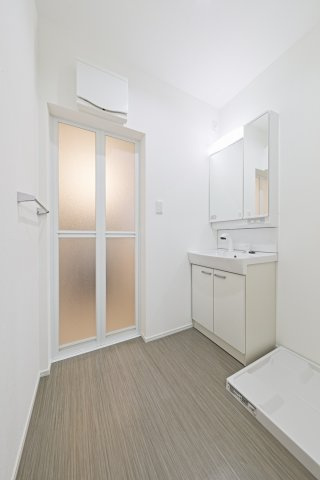 ウィクトーリアの洗面所|広い洗面スペース