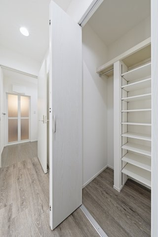 ウィクトーリアの収納|小物を収納するのに便利です