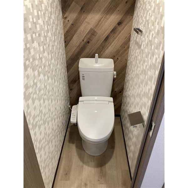 CREST TAPP金山　名古屋市賃貸　仲介手数料無料のトイレ