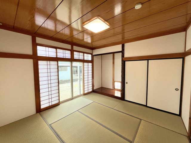 亘理郡亘理町吉田字上塚　中古住宅の和室|来客時にも便利な和室付き