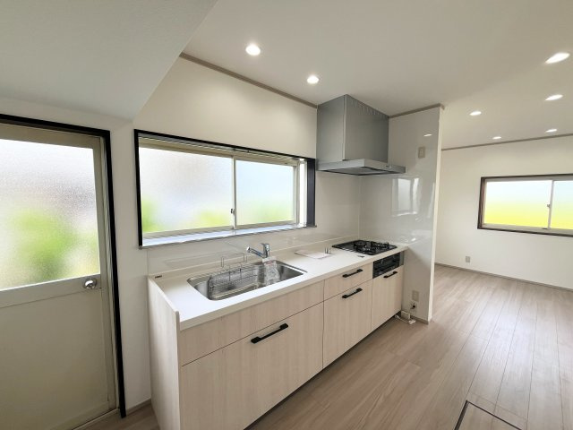 亘理郡亘理町吉田字上塚　中古住宅のキッチン|キッチン交換済みです