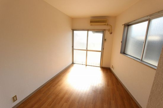 レジデンス遠若の寝室|寝室にいかがでしょうか