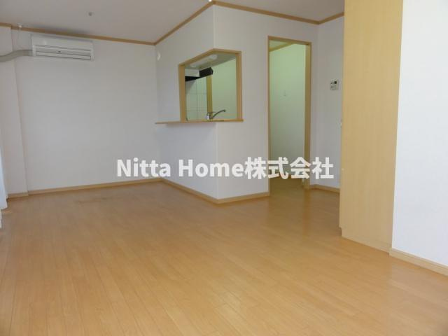 ラピュタの居間・リビング|リビングは１３．８帖に照明器具設置しています☆彡