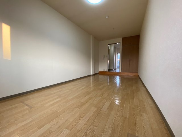 メゾンイシスの洋室