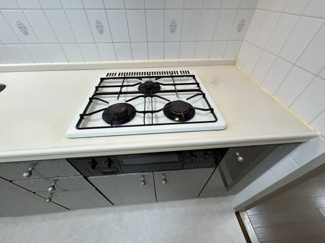 【その他】 | ライオンズガーデン横浜蒔田 | 3口ガスコンロで同時進行でお料理が時短になります。