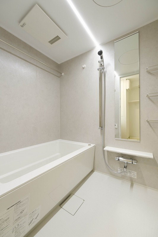 新品家具付きマンション築港本町20(KaGood福岡)の浴室