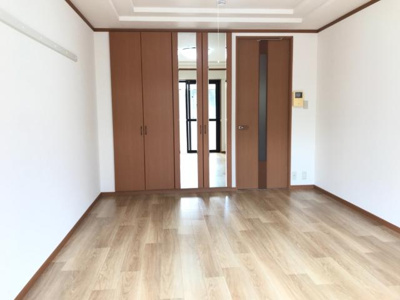 【居間・リビング】 | グランシャリオ一色 | 洋室