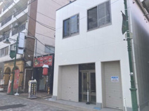 駅前テナントビルの画像
