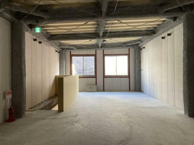 【内装】 | 駅前テナントビル