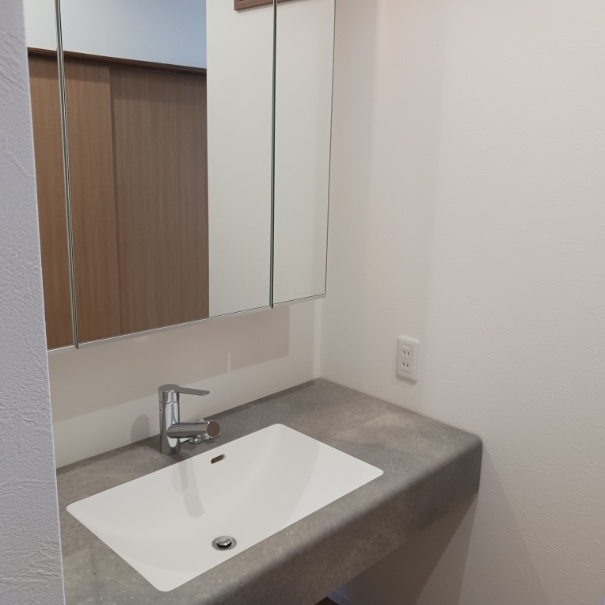 独立洗面台で身支度をすべて済ませてしまいましょう