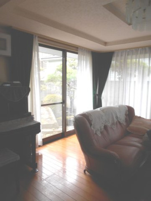 【居間・リビング】 | 甘楽郡甘楽町中古住宅（事務所併用）