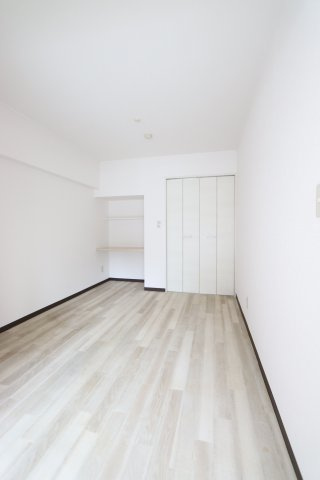 幸和ハイツの洋室