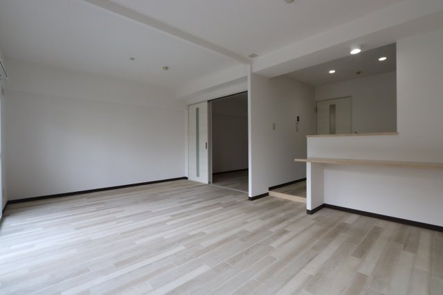 幸和ハイツの居間・リビング