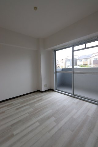 幸和ハイツの寝室