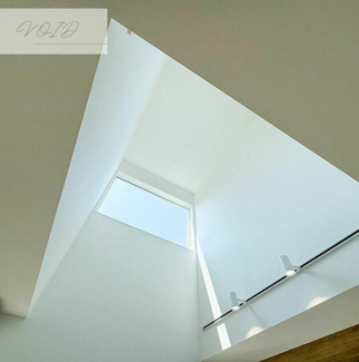 【居間・リビング】 | 甲府市東光寺3丁目 ZEH水準オール電化新築戸建 B号棟 | リビング吹き抜け