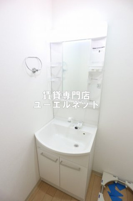 【独立洗面台】 | アーデン千里中央 | 清潔感ある独立洗面台で毎日気持ちよく♪