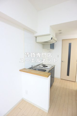 【設備】 | アーデン千里中央 | おしゃれで使いやすい人気のカウンター付きキッチン！