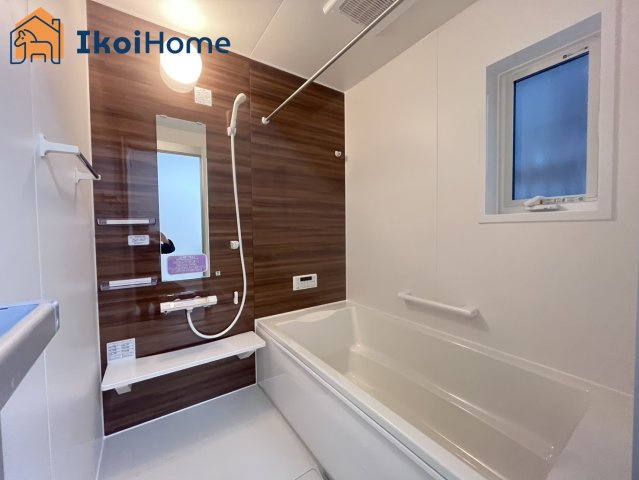 神戸市西区池上1丁目　新築戸建の浴室|◆同社施工例◆浴室暖房乾燥機です。梅雨時の洗濯乾燥や寒い日の入浴時に大変便利な設備です。