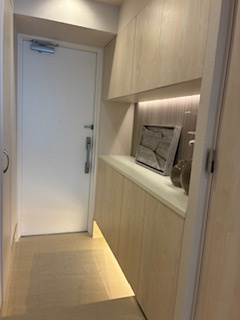 【玄関】 | エアレジデンス新浦安 | 一面収納！