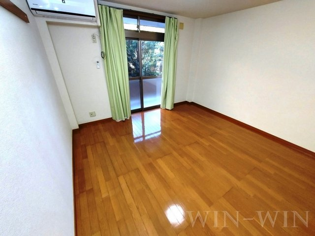 キャッスルカタバミの居間・リビング