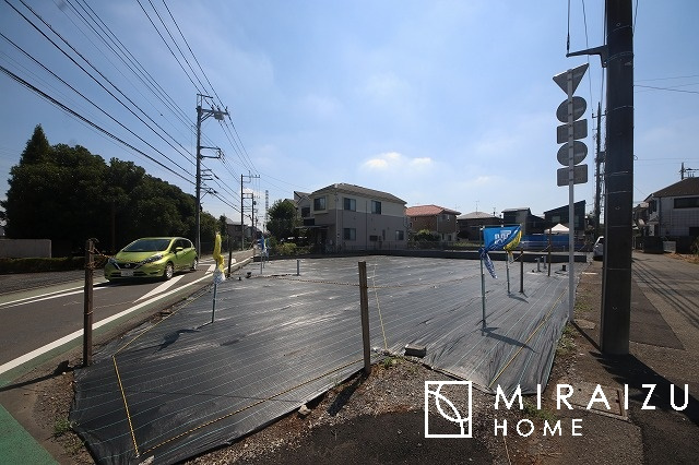 【外観】 | プライバシー性と開放感を高める住環境。陽当たりの良い開かれたロケーションを活かし、心地よい暮らしをプランニング